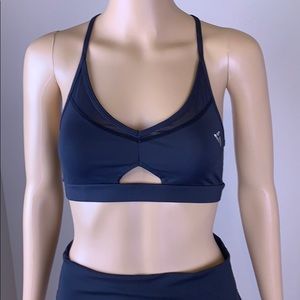 Defy Black Strappy Keyhole Sports Bra Size Small